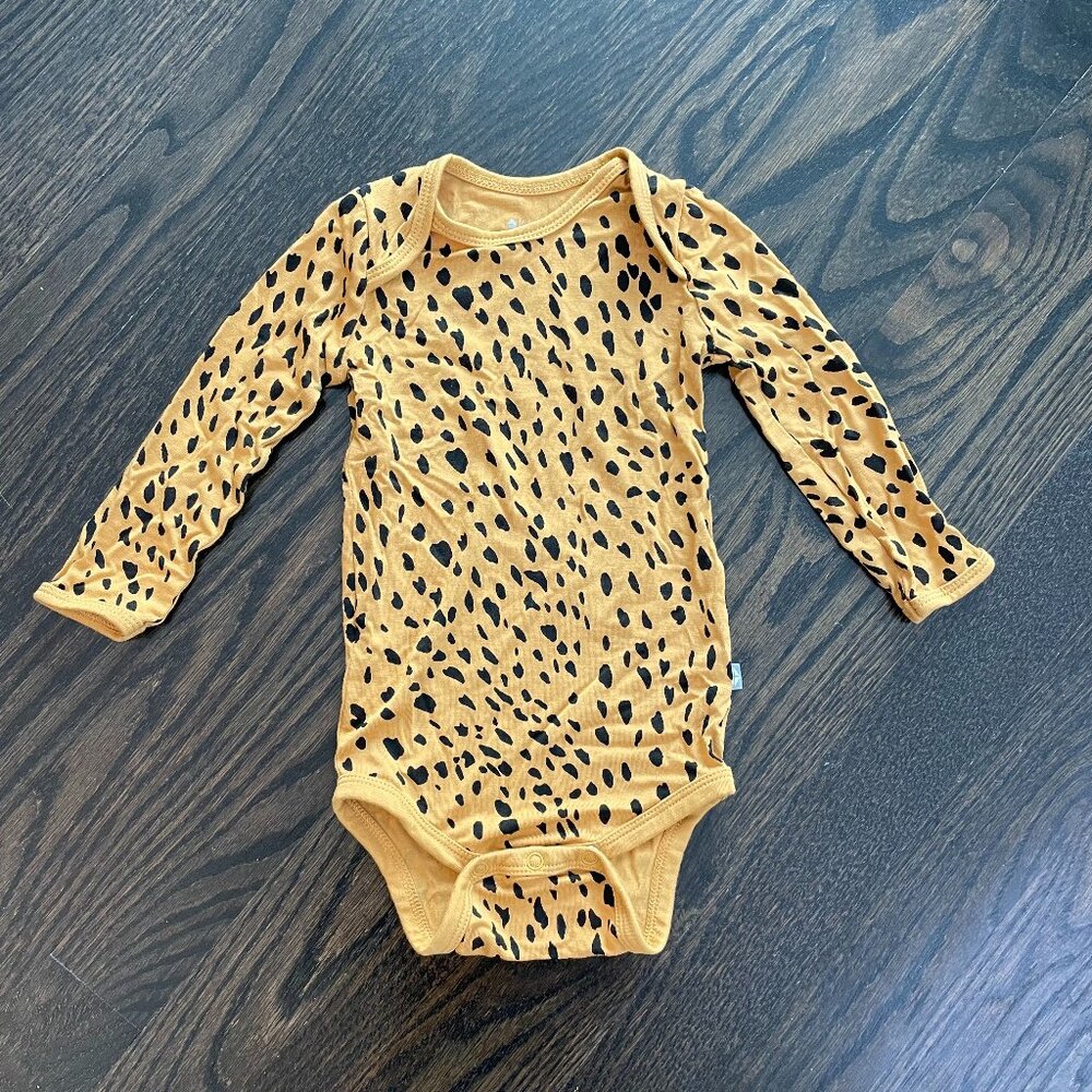 KYTE BABY Bamboo Long Sleeve Bodysuit - Marigold Cheetah - Onesie 6-12mo